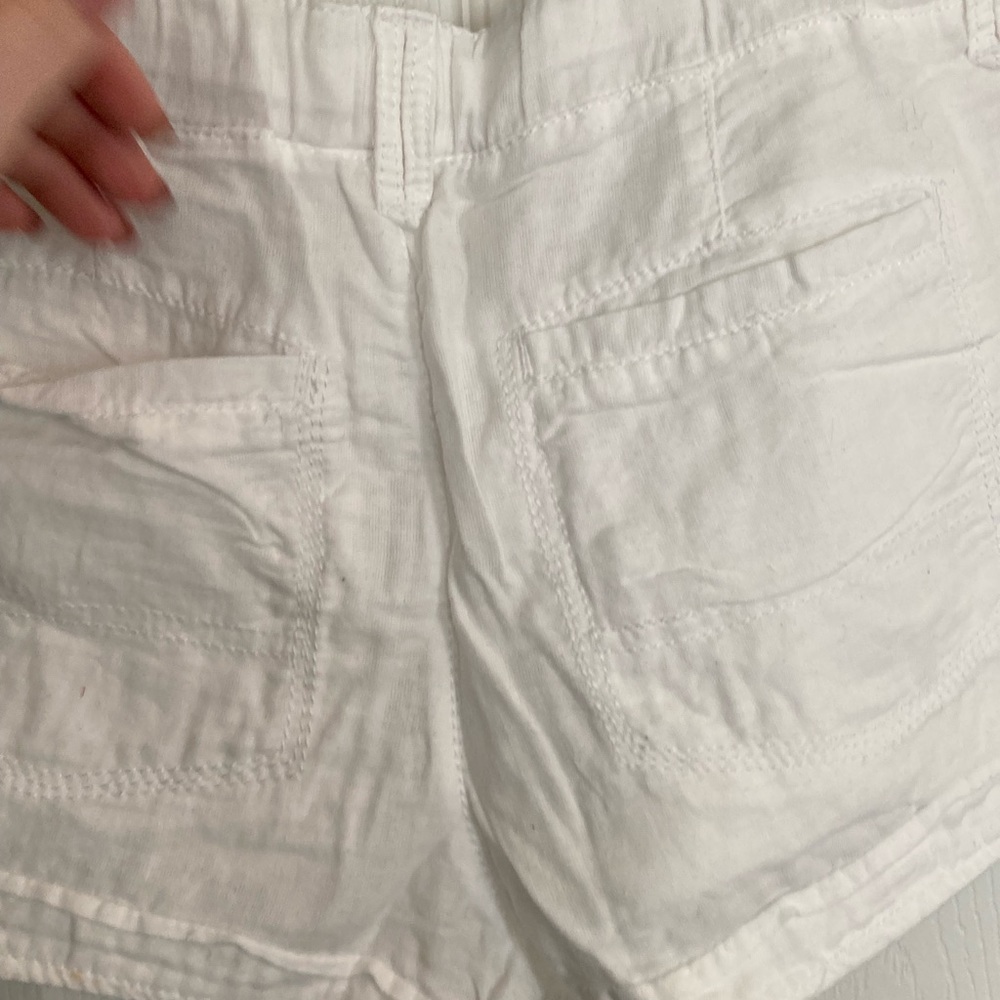 🛍5for$25: White shorts, super comfy - Picture 4 of 5